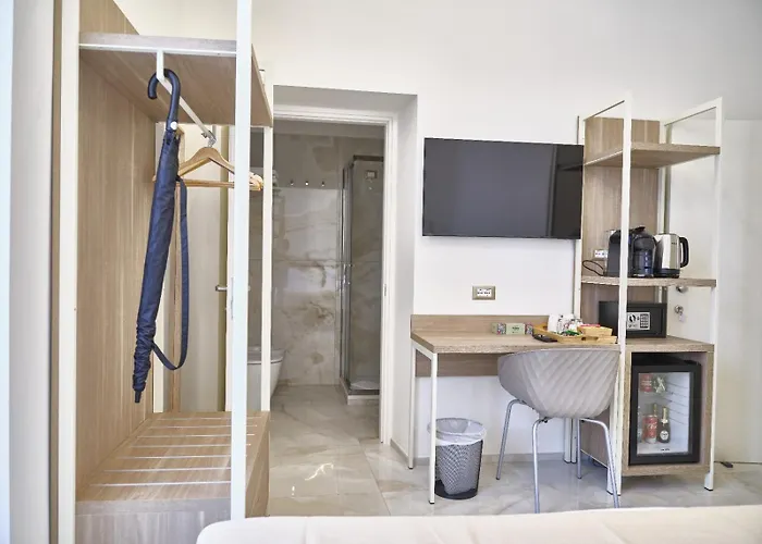 King Vittorio 게스트하우스 4*